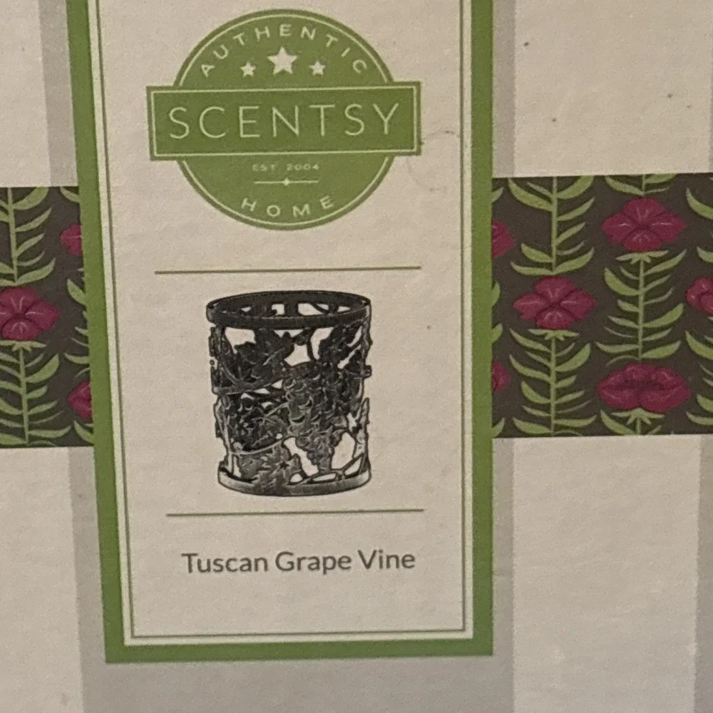 NEW Scentsy Tuscan Grape Vine Warmer Wrap Sleeve Open Box Decorative Cover‎